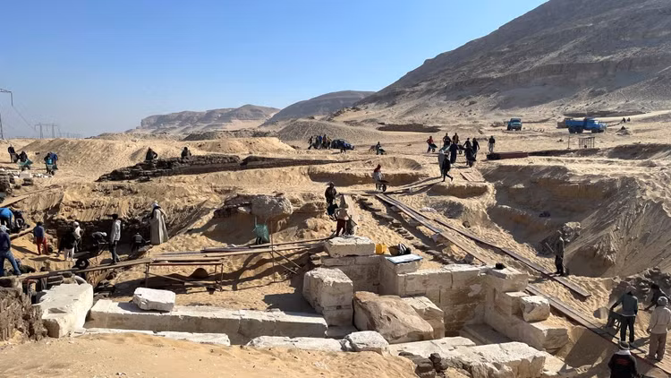 Huyen bi ngoi mo pharaoh chua tung thay “an minh” noi nui thieng-Hinh-4