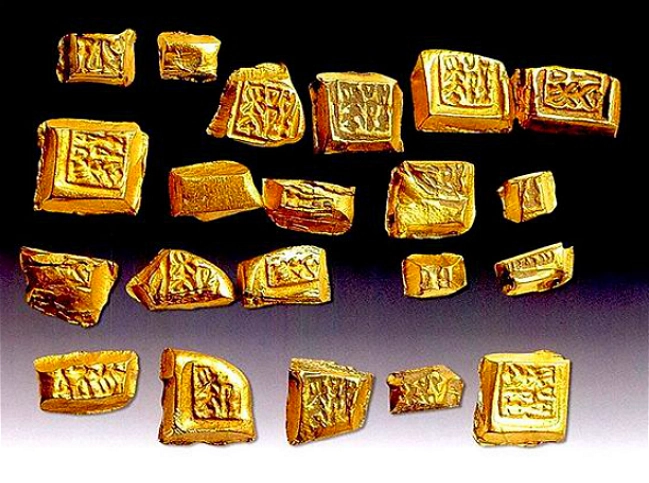 Dao ao sau nha, lao nong vo oa phat hien 10kg vang “dac biet”-Hinh-7