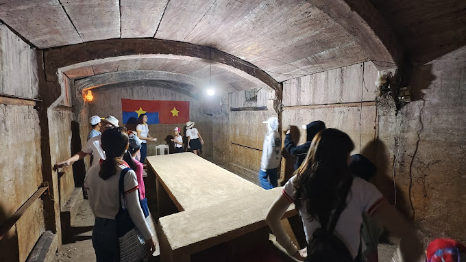 Kiet tac quan su Viet Nam dai 32 km, noi con nguoi 'song trong cat'-Hinh-6