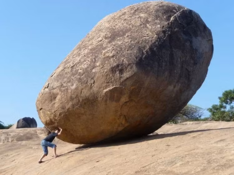 Sung sot “da cua Chua troi” 250 tan thang bang vinh cuu tren suon doi-Hinh-2