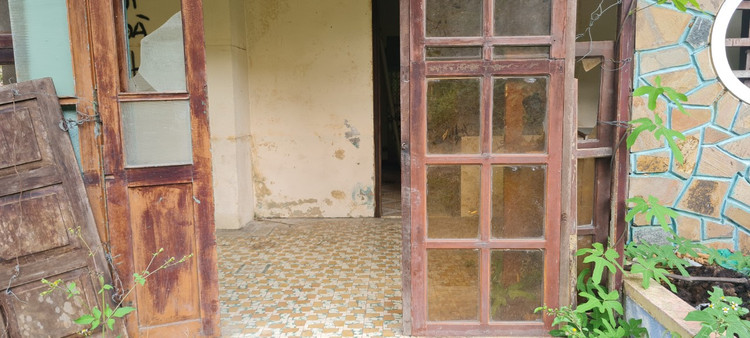 Bi an khach san bo hoang tren deo Hai Van-Hinh-5