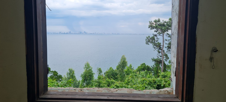 Bi an khach san bo hoang tren deo Hai Van-Hinh-10