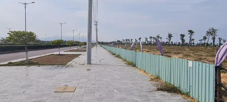 Can canh Nhon Hoi New City:Thanh pho moi khong mot bong nguoi-Hinh-13