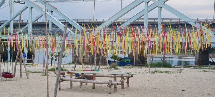 Cau Nam O - diem ngam hoang hon cuc hot duoi chan deo Hai Van-Hinh-5