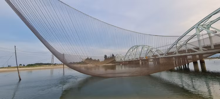 Cau Nam O - diem ngam hoang hon cuc hot duoi chan deo Hai Van-Hinh-3