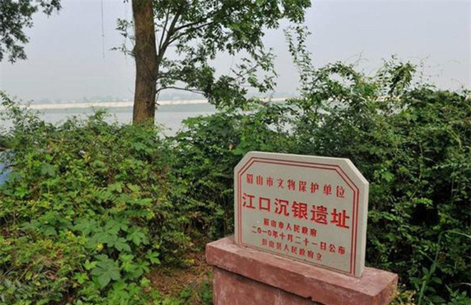 Nao vet long song, vo tinh dung trung “kho bau” khong lo ngan ty-Hinh-7