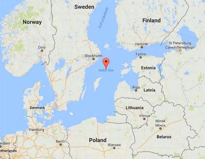 Ky bi chiec dia nghi phi thuyen ngoai hanh tinh “tron” duoi day bien Baltic