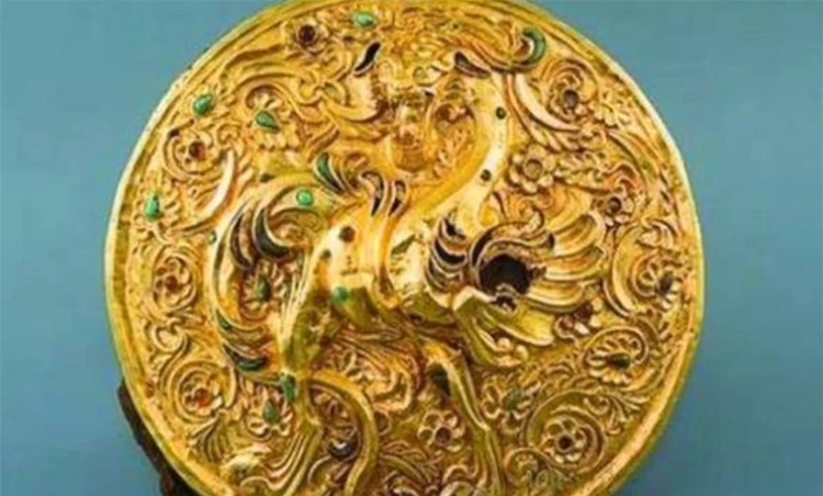 Nhat rac vo tinh thay thanh sat, vo oa khi biet bau vat 1.000 ty-Hinh-4