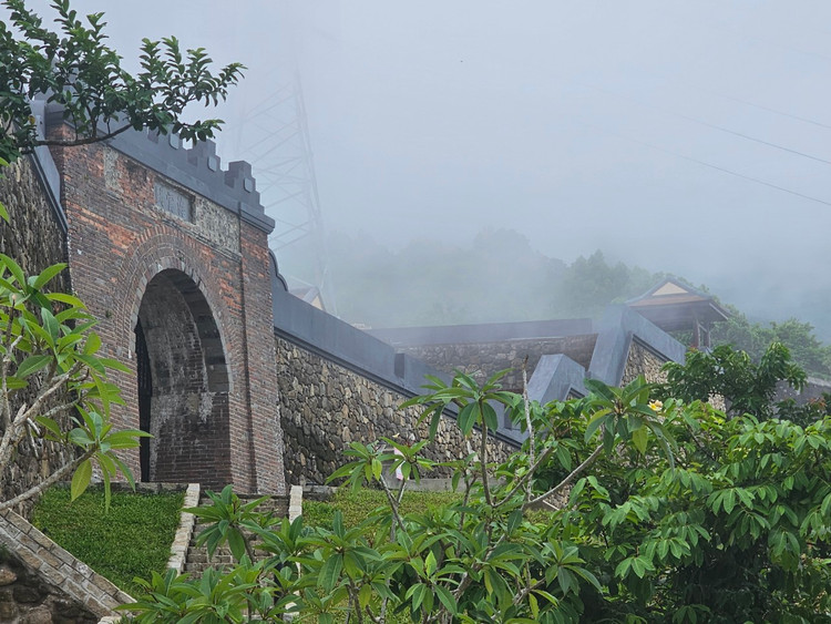 Sau gan 3 nam trung tu, Hai Van Quan sap mo cua don khach-Hinh-8