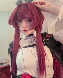 Nữ game thủ "xinh như mộng" khoe màn cosplay Ganyu gây bão cộng đồng - Hình 6 Nu game thu