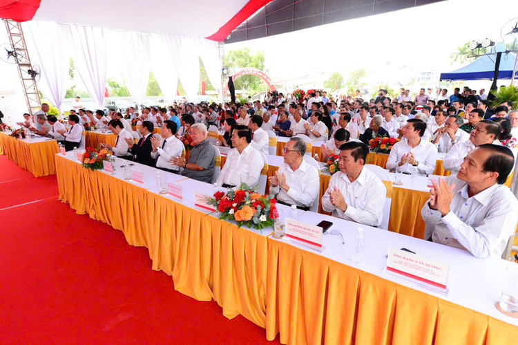 Vingroup khoi cong du an Vinhomes Green City tai Long An-Hinh-4