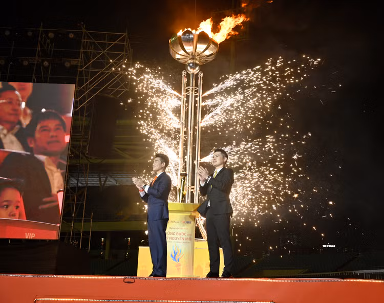 Ba thập kỷ “Nhất Tâm”, vững bước cùng đất nước vươn Tầm - Hình 3 Ba thap ky “Nhat Tam”, vung buoc cung dat nuoc vuon Tam-Hinh-3