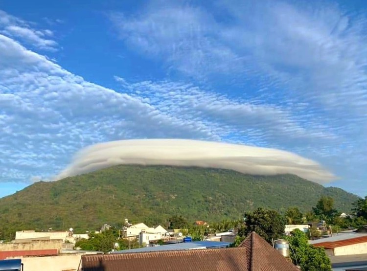 May dia bay tiep tuc “nao loan” o nui Chua Chan - Dong Nai-Hinh-3