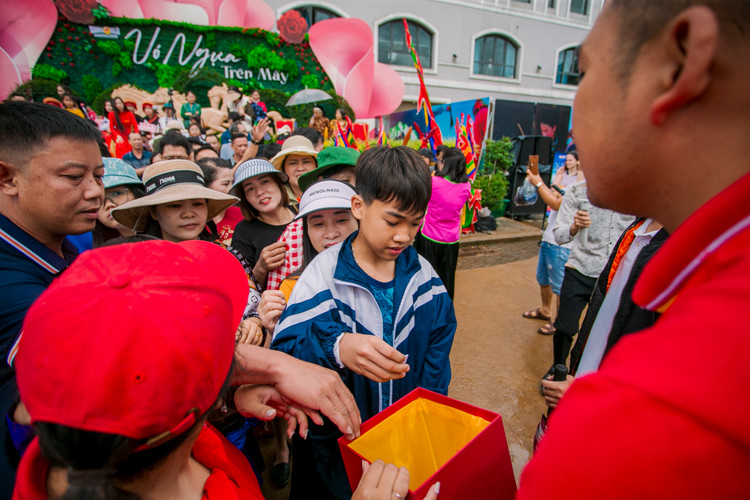 “Vo ngua tren may” – cuoc tranh hung cua cac nai ngua Tay Bac chinh thuc bat dau tu ngay 29/6-Hinh-6
