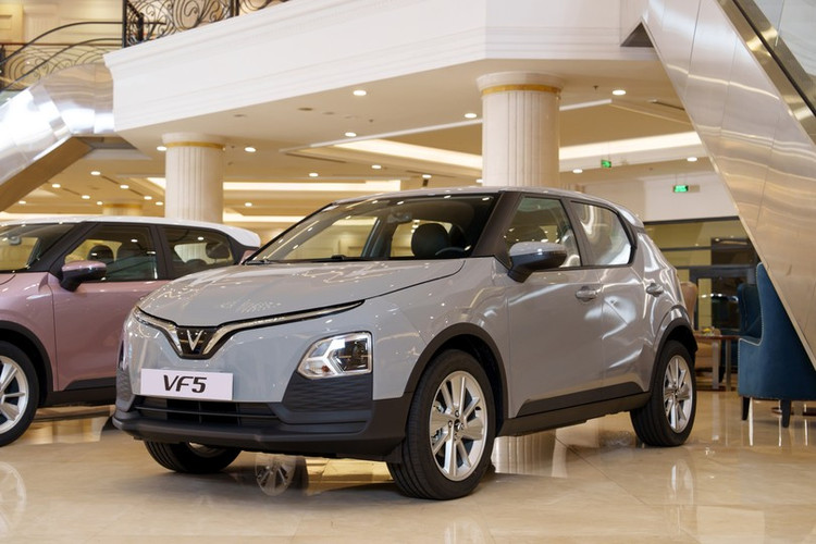 Tài xế công nghệ chốt đơn Vinfast VF5 Plus giờ chót để hưởng ưu đãi - Hình 3 Tai xe cong nghe chot don Vinfast VF5 Plus gio chot de huong uu dai-Hinh-3