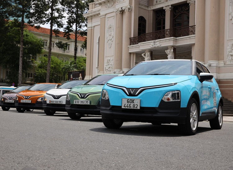 Tài xế công nghệ chốt đơn Vinfast VF5 Plus giờ chót để hưởng ưu đãi Tai xe cong nghe chot don Vinfast VF5 Plus gio chot de huong uu dai