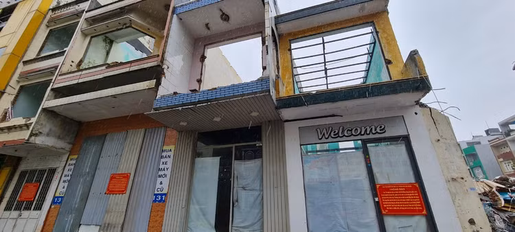 Đà Nẵng: Xót xa cảnh hoang tàn quanh “chảo lửa” Chi Lăng - Hình 12 Da Nang: Xot xa canh hoang tan quanh “chao lua” Chi Lang-Hinh-12