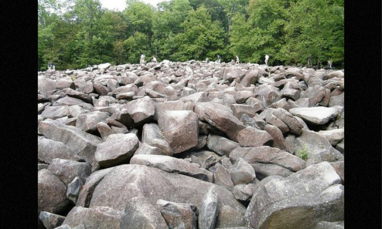 Giat minh dia danh bi an nhat hanh tinh, hiem nguoi dat chan den-Hinh-3