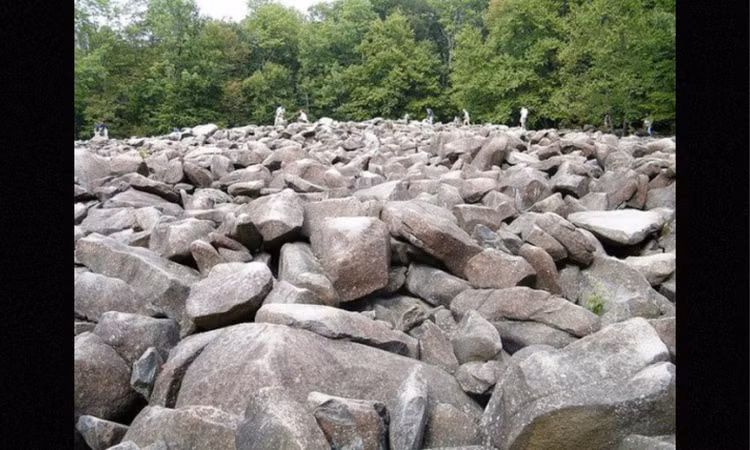 Giat minh dia danh bi an nhat hanh tinh, hiem nguoi dat chan den-Hinh-3