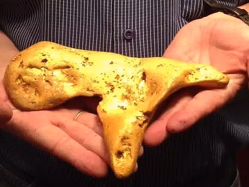 Dung may do kim loai nghiep du, bat ngo dung trung kho bau Troi ban-Hinh-7