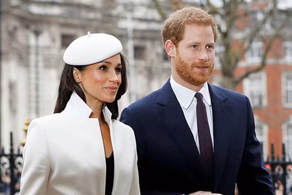 Tiên đoán “như thần” về tương lai của Meghen Markle ở Hoàng gia Anh - Hình 3 Tien doan “nhu than” ve tuong lai cua Meghen Markle o Hoang gia Anh-Hinh-3