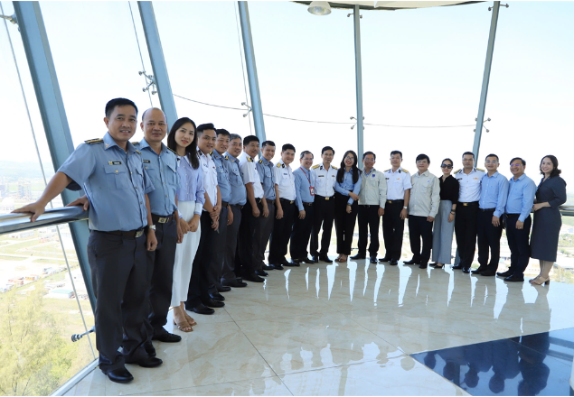 Đảng ủy BSR tổ chức Hội nghị sinh hoạt chuyên đề “Một đội ngũ, một mục tiêu” - Hình 9 Dang uy BSR to chuc Hoi nghi sinh hoat chuyen de “Mot doi ngu, mot muc tieu”-Hinh-9