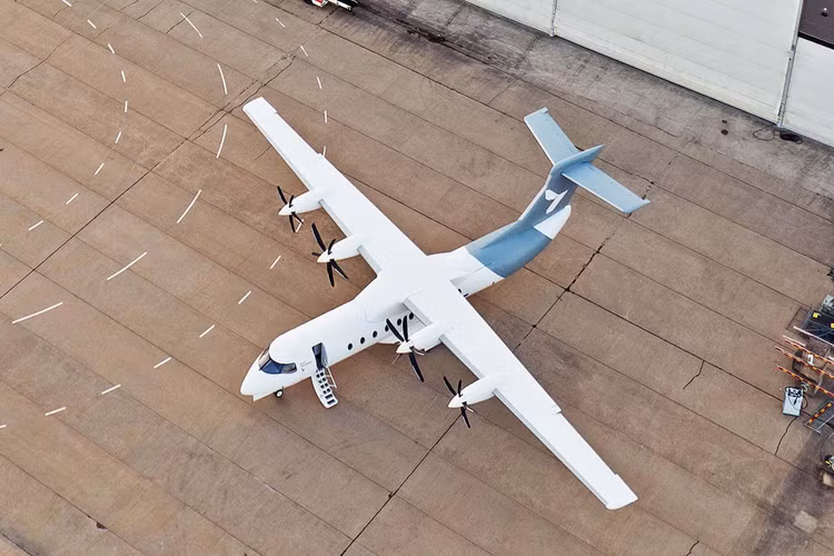 May bay dien khung nhat the gioi sap cat canh... lo chi tiet bat ngo-Hinh-4