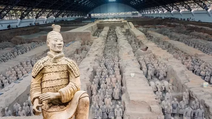 Mo mo Tan Thuy Hoang, phoi bay bi mat bi em nhem nghin nam-Hinh-2