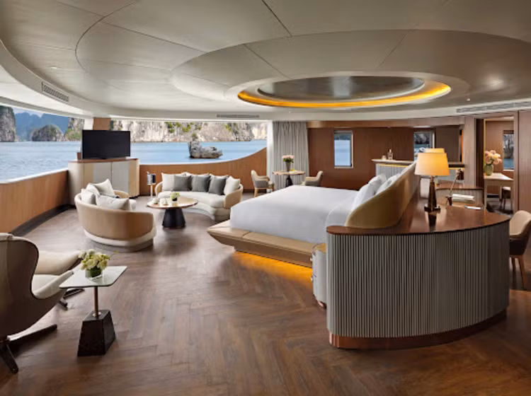 Bieu tuong kien cuong, an toan sau con bao Yagi-Hinh-7