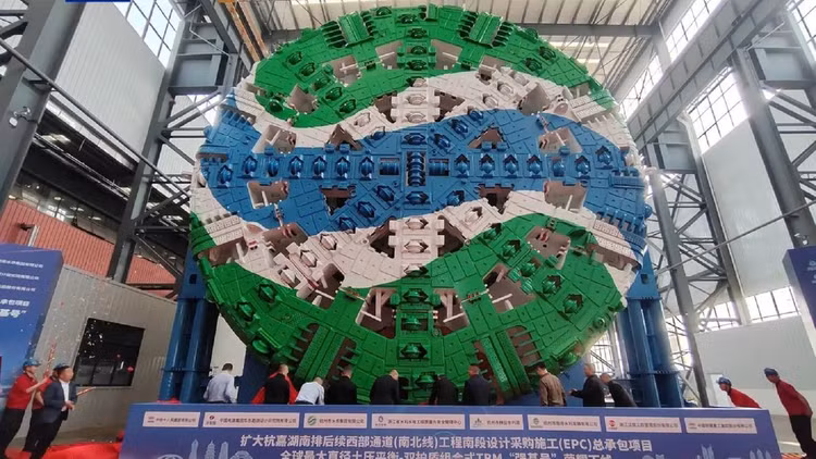 Lang gieng Viet Nam pha ky luc, khoe co may khong lo 3.500 tan-Hinh-8