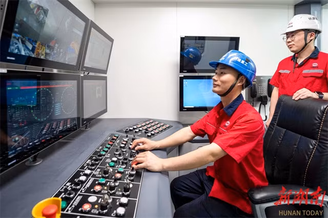 Lang gieng Viet Nam pha ky luc, khoe co may khong lo 3.500 tan-Hinh-5