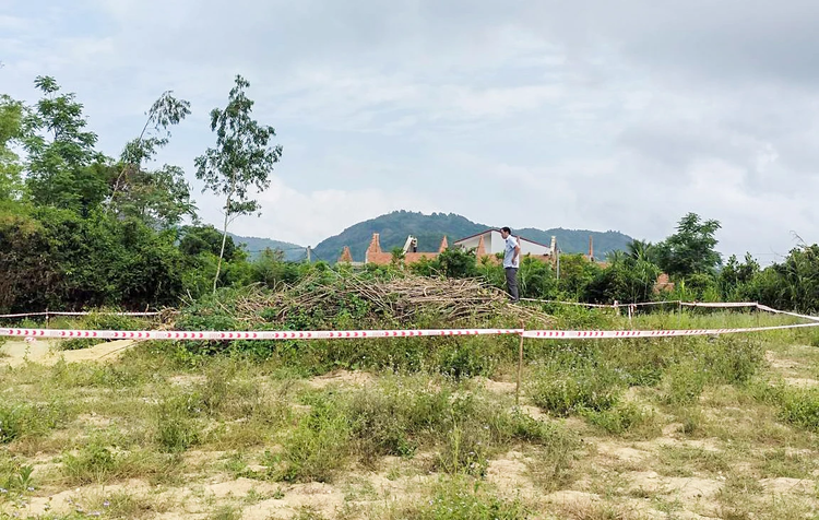 Tan muc hien tuong la o Phu Yen: Bun phun trao, nhieu vet nut rong-Hinh-11