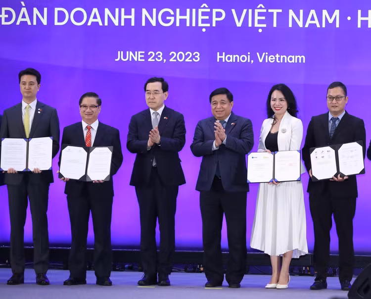 T&T Group “bat tay” voi cac doi tac hang dau Han Quoc phat trien du an LNG va hydrogen tai Viet Nam DANG NGAY 24/6/2023-Hinh-3