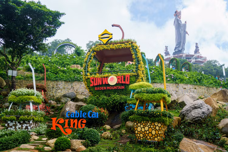 Du khach lan loi gan 2.000 km den Tay Ninh vi dieu gi?-Hinh-5