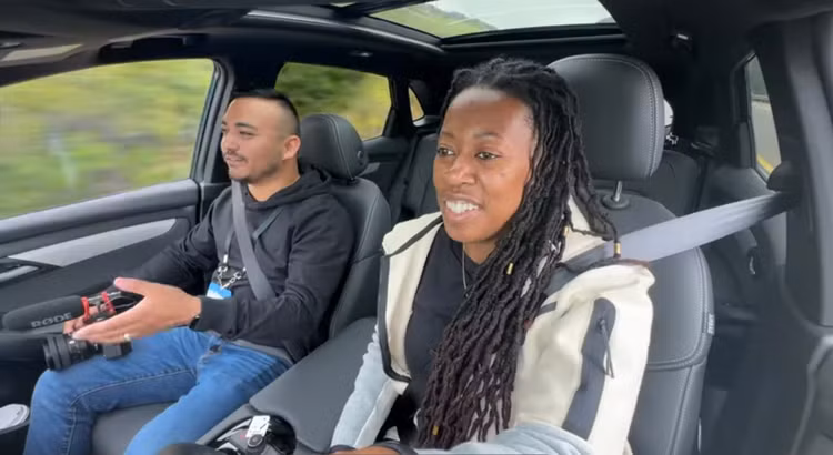 Lai xe VF 8 la mot trai nghiem thuc su thu vi-Hinh-3