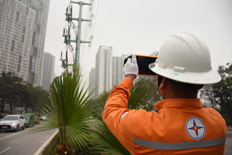 EVNHANOI dam bao dien phuc vu nghi le-Hinh-2