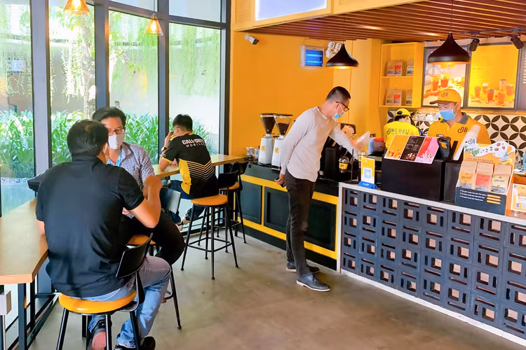 Cà phê Ông Bầu ưu đãi mừng 3 năm ra mắt - Hình 2 Ca phe Ong Bau uu dai mung 3 nam ra mat-Hinh-2