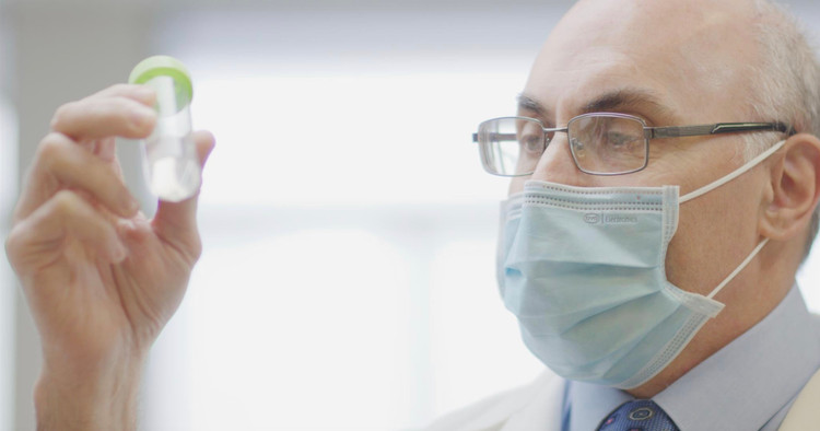 Chu nhan Giai thuong VinFuture tiet lo ve viec su dung khoan thuong trieu do-Hinh-2