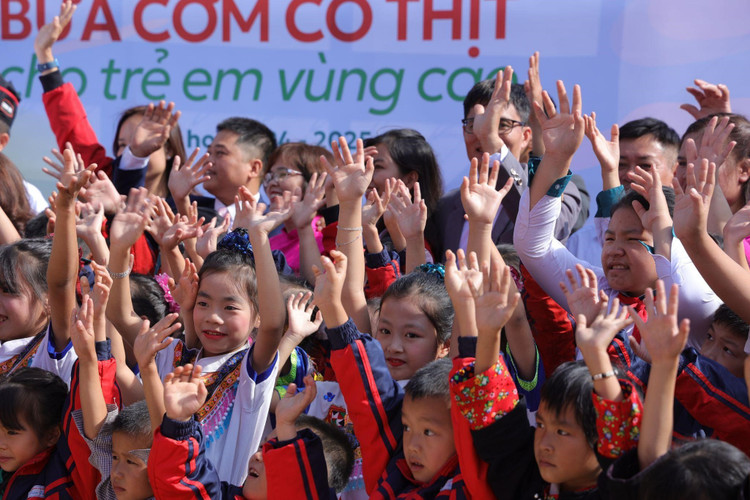 CHIN-SU mang chao com co thit dac biet len vung cao-Hinh-10