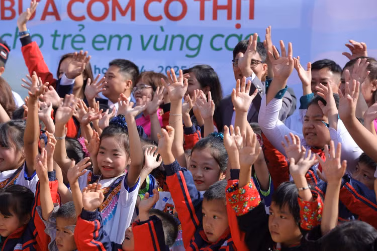 CHIN-SU mang chao com co thit dac biet len vung cao-Hinh-10