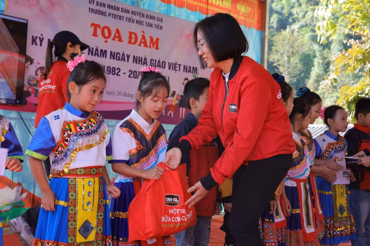 CHIN-SU mang chao com co thit dac biet len vung cao-Hinh-8