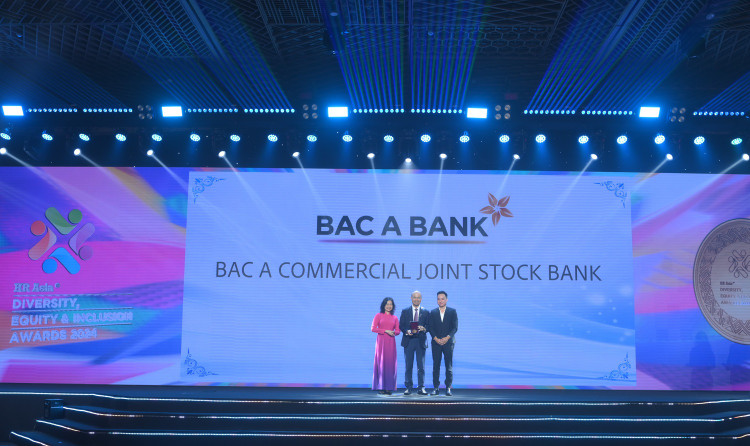 BAC A BANK tiep tuc duoc vinh danh la “Noi lam viec tot nhat chau A 2024”-Hinh-3