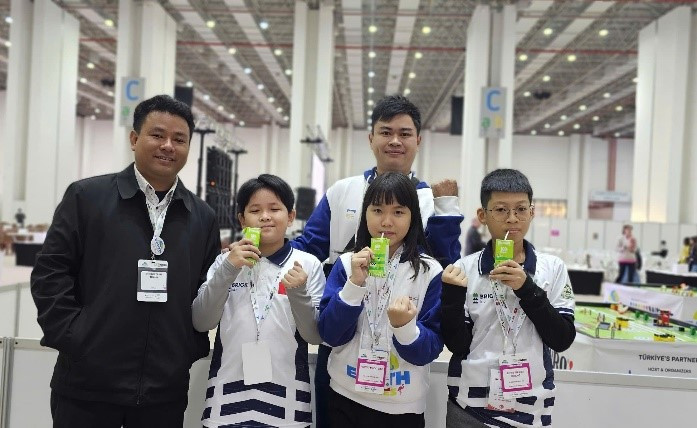 VINAMILK dong hanh cac doi ROBOTACON VIET NAM toa sang tai dau truong-Hinh-3