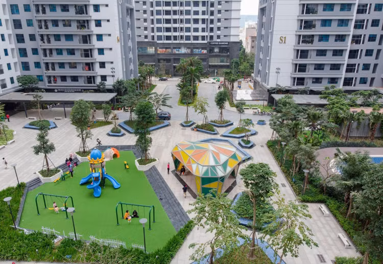 Ban Quan tri, Ban quan ly khu R Goldmark City cat nuoc khu TTTM