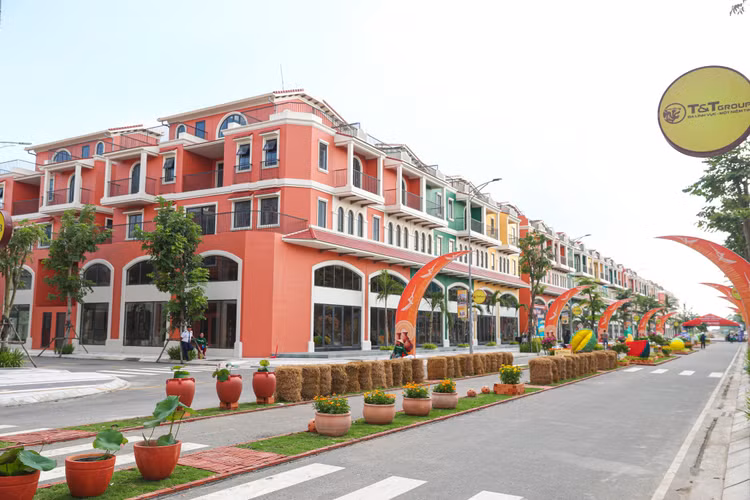 Vĩnh Long khai trương phố đi bộ tại dự án của T&T Group - Hình 5 Vinh Long khai truong pho di bo tai du an cua T&T Group-Hinh-5