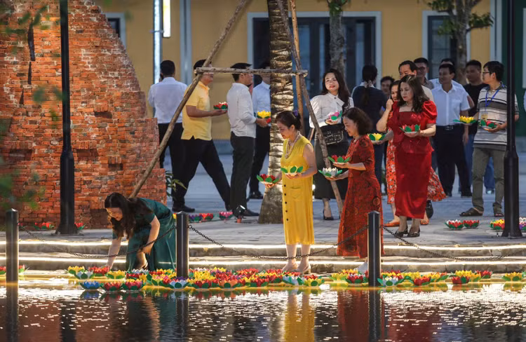 Vĩnh Long khai trương phố đi bộ tại dự án của T&T Group - Hình 2 Vinh Long khai truong pho di bo tai du an cua T&T Group-Hinh-2