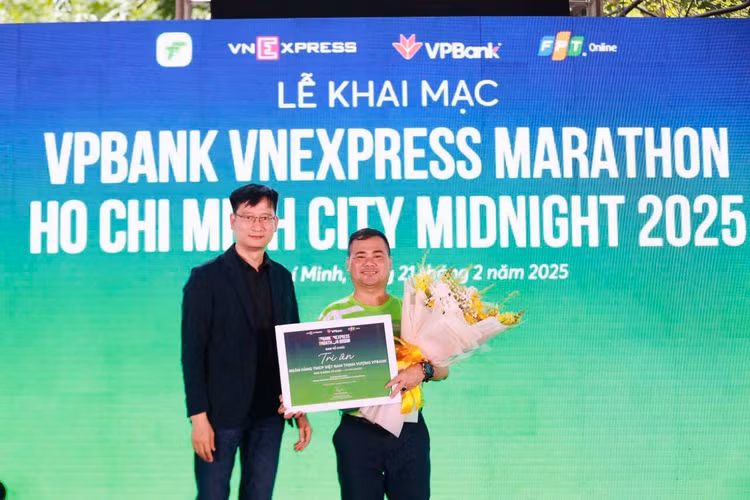 VVMM2025 – giải chạy đêm có cung đường rực rỡ ánh sáng - Hình 4 VVMM2025 – giai chay dem co cung duong ruc ro anh sang-Hinh-4