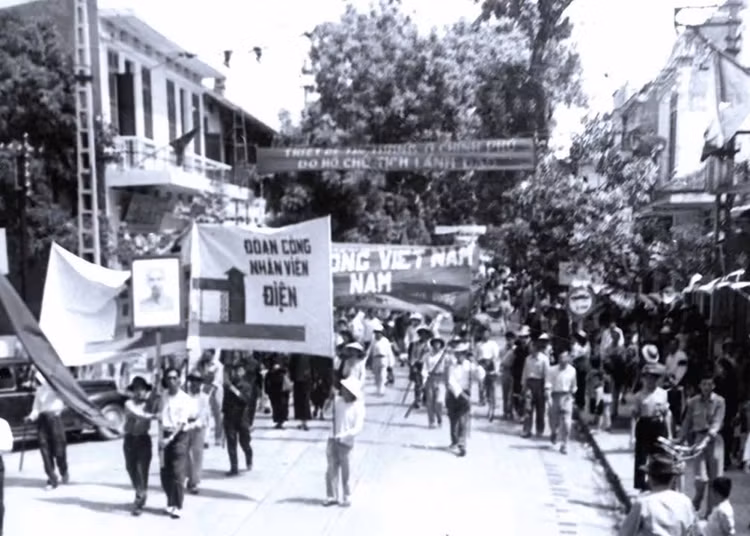 Co than moi co viec cho cong nhan lam, co dien cho dan dung.-Hinh-4