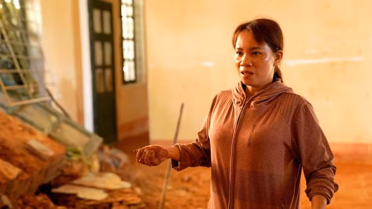 Xót xa điểm trường bị tàn phá bởi cơn bão Yagi lịch sử - Hình 2 Xot xa diem truong bi tan pha boi con bao Yagi lich su-Hinh-2