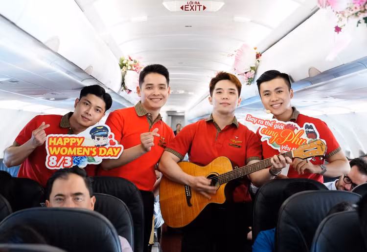 Bay cung mot nua the gioi uu dai giam 83% gia ve tu Vietjet